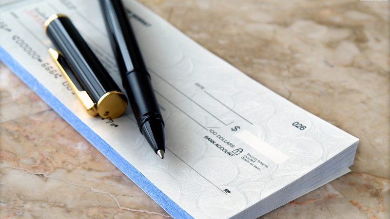 Cheque Book_4b0eb270e432b039284d107dc3dce742